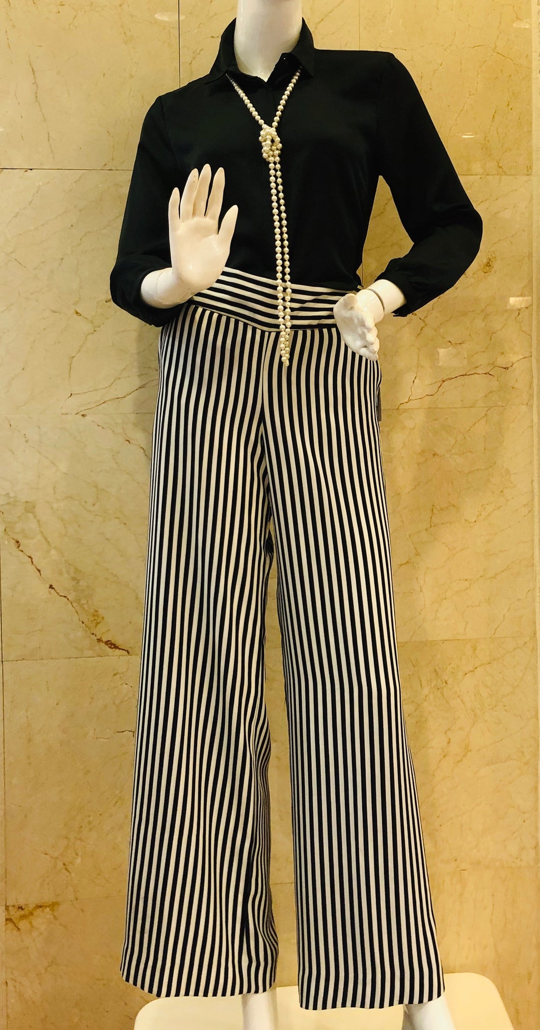 PANTALON PALAZO NEGRO CON RAYAS BLANCAS